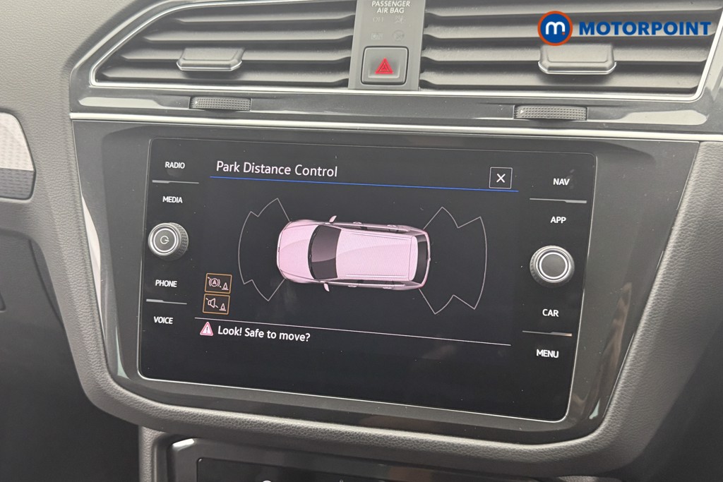 Volkswagen Tiguan Life Automatic Petrol SUV - Stock Number (1570722) - 12th supplementary image