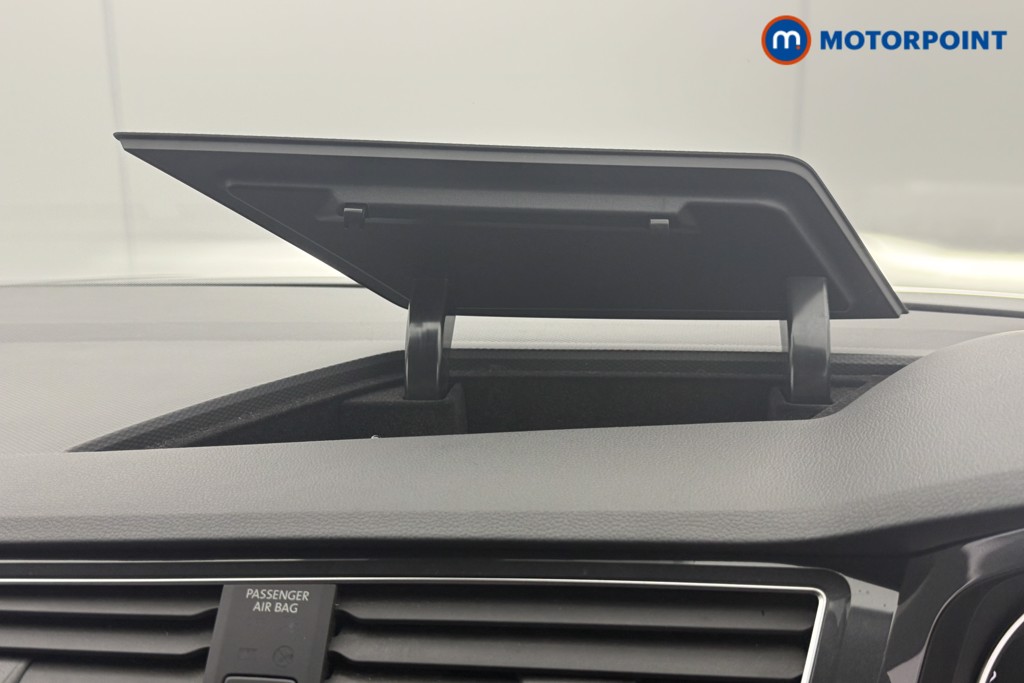 Volkswagen Tiguan Life Automatic Petrol SUV - Stock Number (1570722) - 13th supplementary image