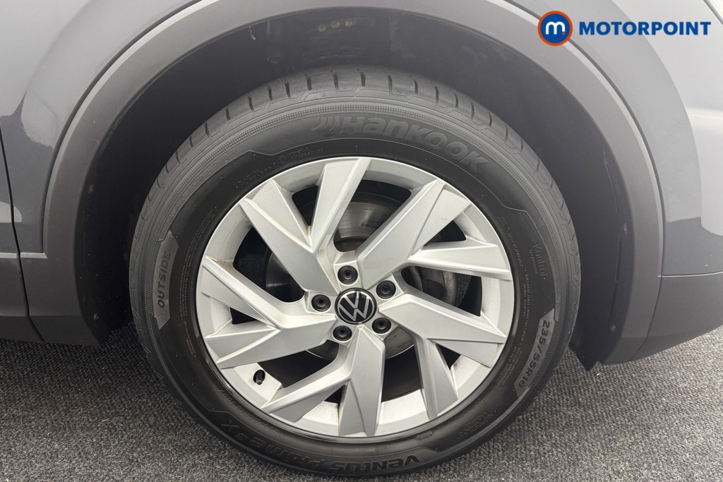 Volkswagen Tiguan Life Automatic Petrol SUV - Stock Number (1570722) - 27th supplementary image