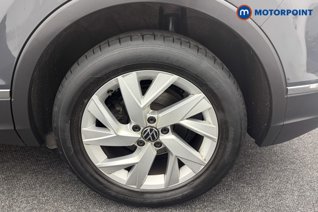 Volkswagen Tiguan Life Automatic Petrol SUV - Stock Number (1570722) - 29th supplementary image
