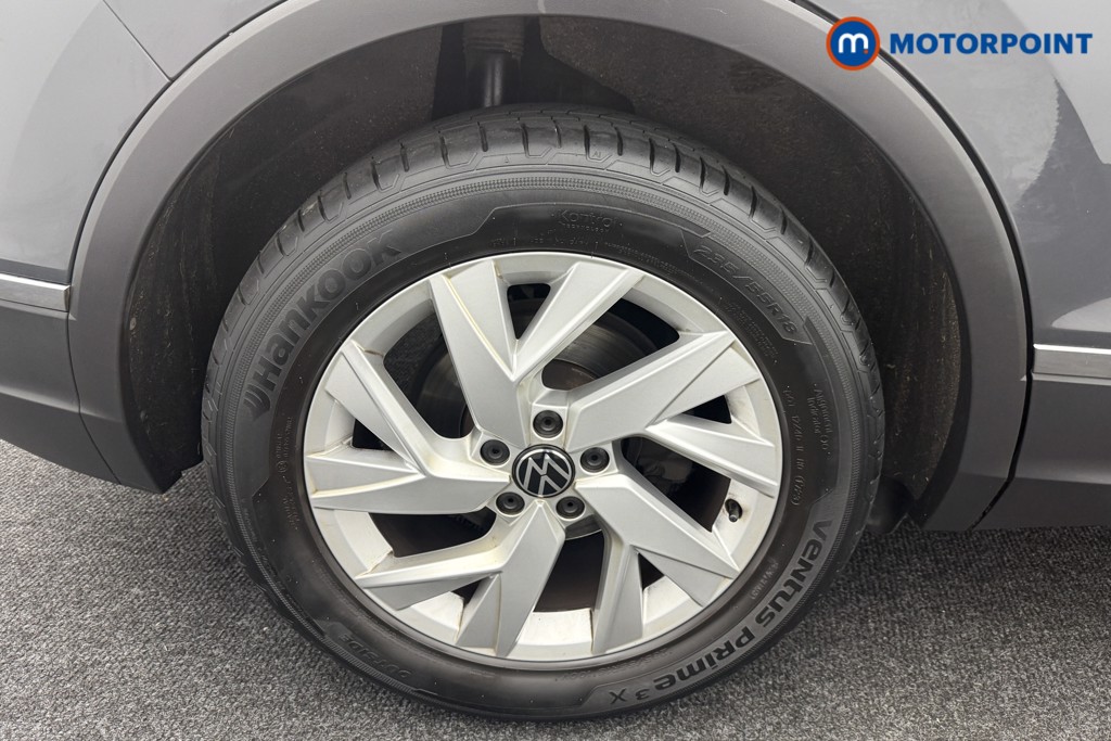 Volkswagen Tiguan Life Automatic Petrol SUV - Stock Number (1570722) - 30th supplementary image