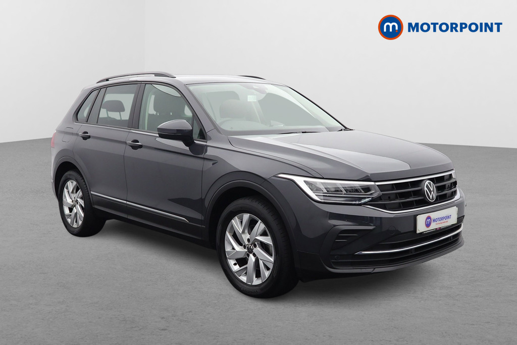 Volkswagen Tiguan Life Automatic Petrol SUV - Stock Number (1570722) - Drivers side front corner