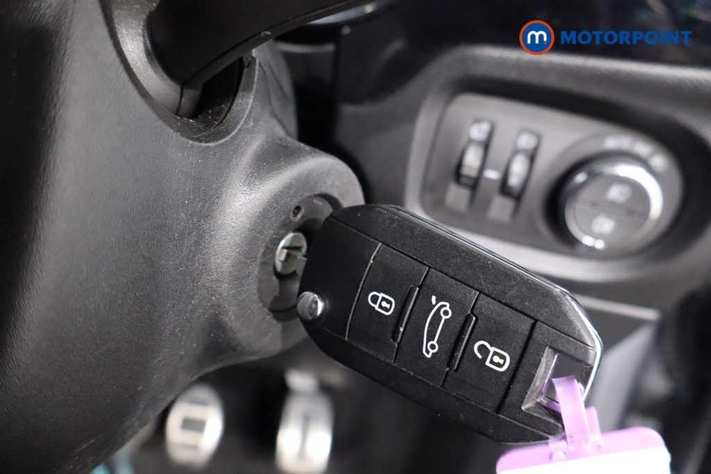 Vauxhall Corsa GS Manual Petrol Hatchback - Stock Number (1571309) - 13th supplementary image