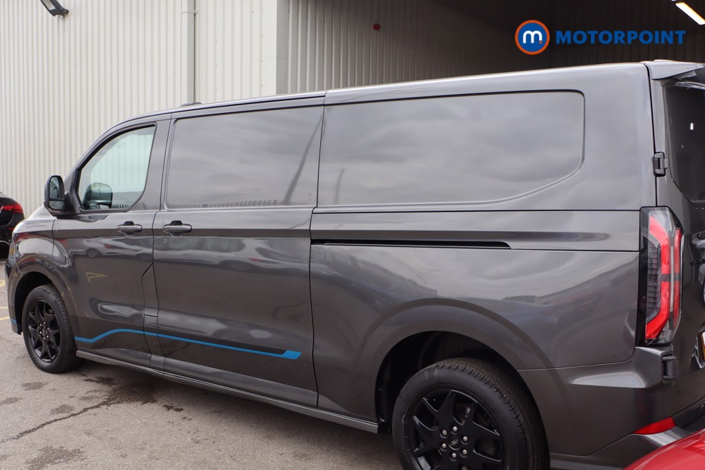 Ford Transit Custom Sport Automatic Diesel Panel Van - Stock Number (1571406) - 33rd supplementary image