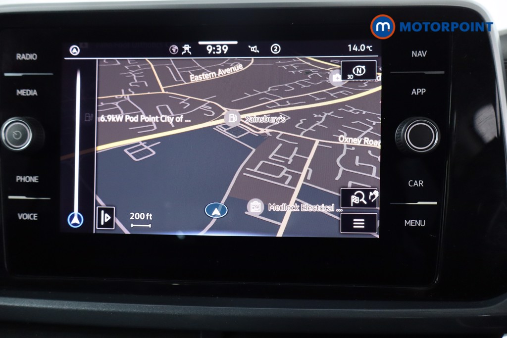 Volkswagen T-Roc Style Manual Petrol SUV - Stock Number (1571656) - 2nd supplementary image