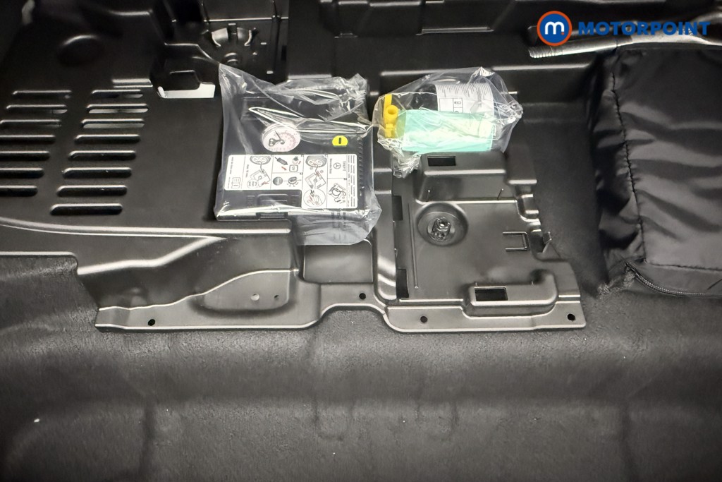 Mercedes-Benz CLA Amg Line Automatic Petrol Coupe - Stock Number (1571707) - 29th supplementary image