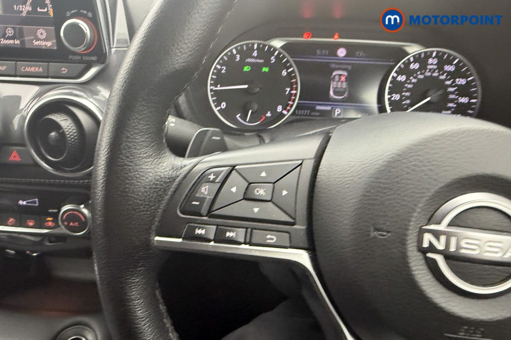 Nissan Juke N-Connecta Automatic Petrol SUV - Stock Number (1572646) - 7th supplementary image
