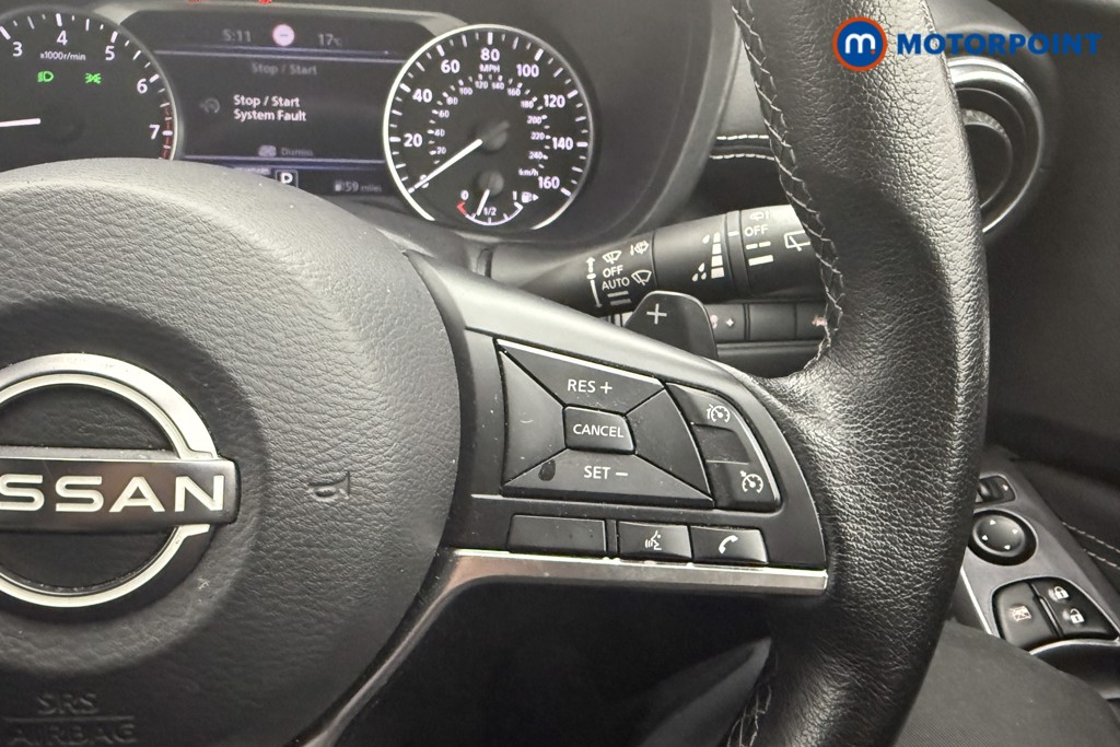 Nissan Juke N-Connecta Automatic Petrol SUV - Stock Number (1572646) - 8th supplementary image
