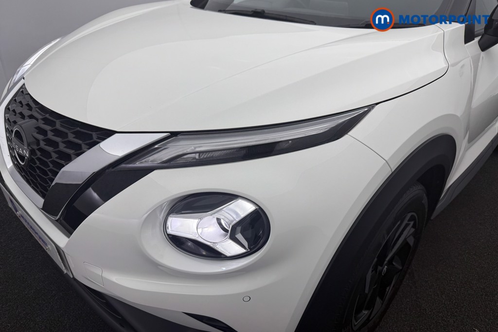 Nissan Juke N-Connecta Automatic Petrol SUV - Stock Number (1572646) - 16th supplementary image