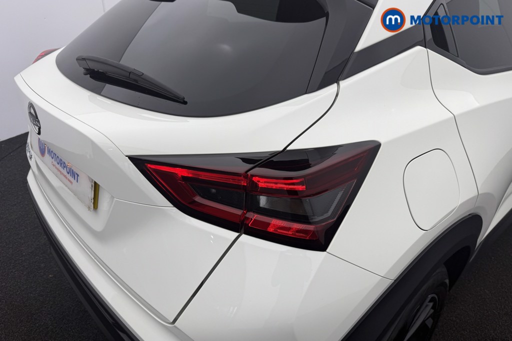 Nissan Juke N-Connecta Automatic Petrol SUV - Stock Number (1572646) - 22nd supplementary image