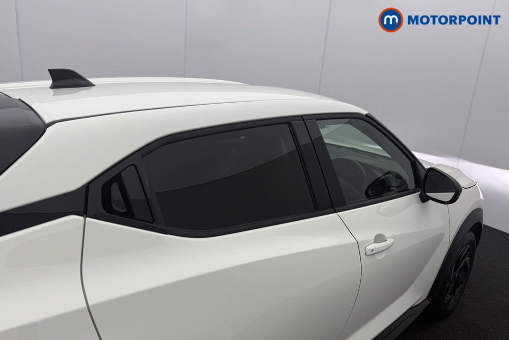Nissan Juke N-Connecta Automatic Petrol SUV - Stock Number (1572646) - 25th supplementary image