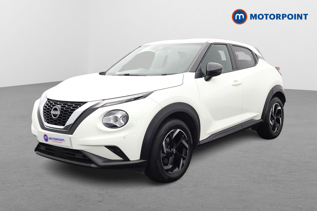 Nissan Juke N-Connecta Automatic Petrol SUV - Stock Number (1572646) - Passenger side front corner