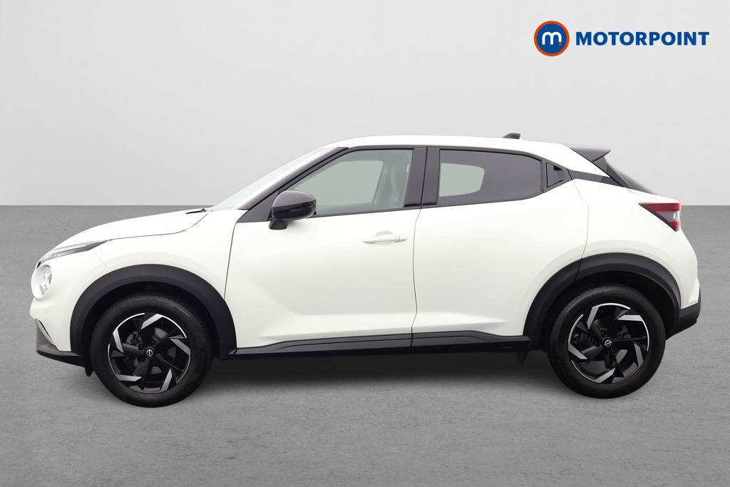 Nissan Juke N-Connecta Automatic Petrol SUV - Stock Number (1572646) - Passenger side