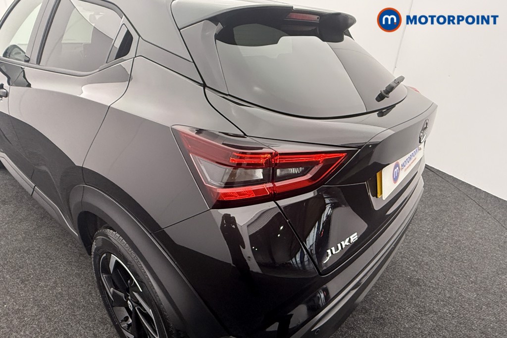 Nissan Juke N-Connecta Automatic Petrol SUV - Stock Number (1572666) - 21st supplementary image