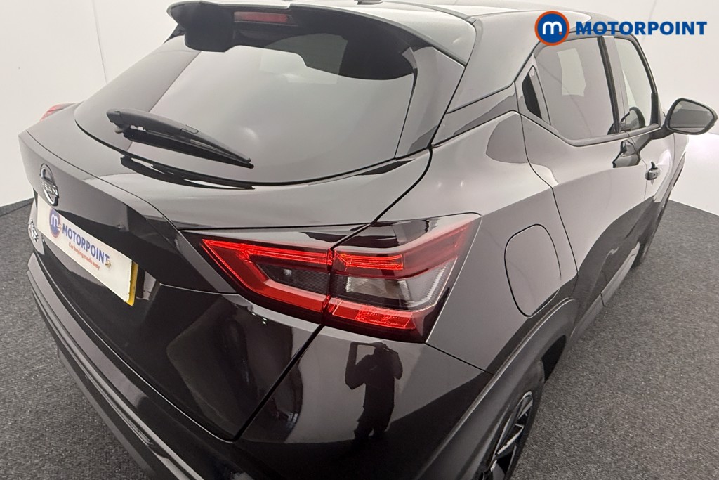 Nissan Juke N-Connecta Automatic Petrol SUV - Stock Number (1572666) - 22nd supplementary image