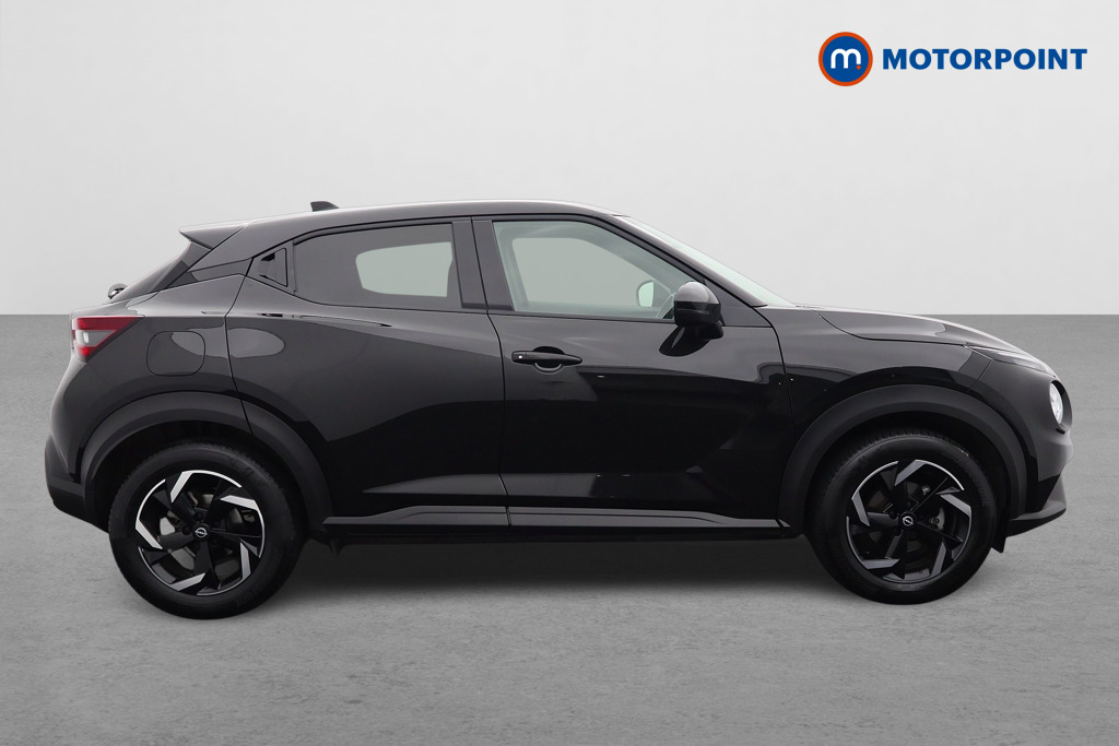 Nissan Juke N-Connecta Automatic Petrol SUV - Stock Number (1572666) - Drivers side