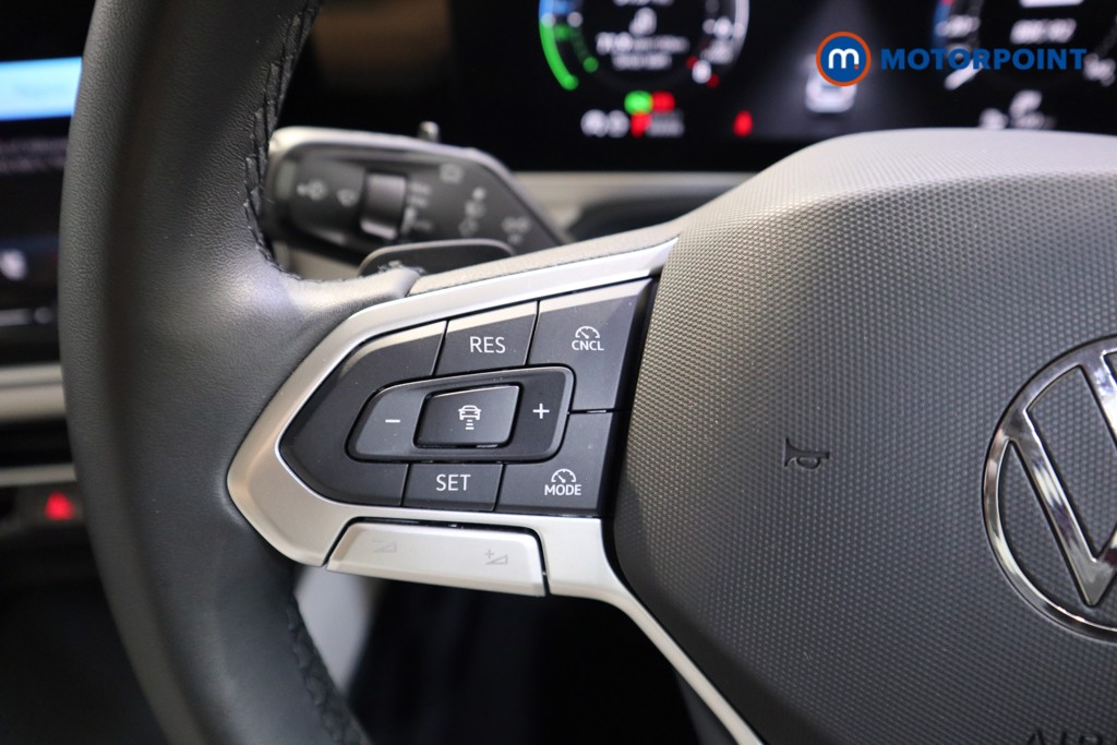 Volkswagen Passat Life Automatic Petrol Plug-In Hybrid Estate - Stock Number (1573295) - 3rd supplementary image