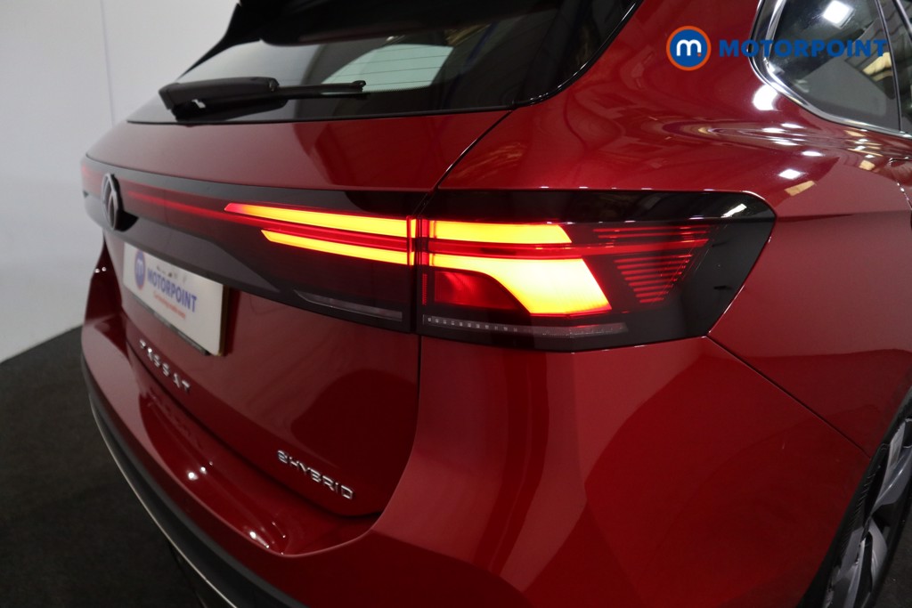 Volkswagen Passat Life Automatic Petrol Plug-In Hybrid Estate - Stock Number (1573295) - 23rd supplementary image