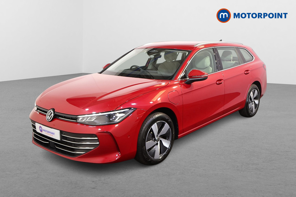 Volkswagen Passat Life Automatic Petrol Plug-In Hybrid Estate - Stock Number (1573295) - Passenger side front corner