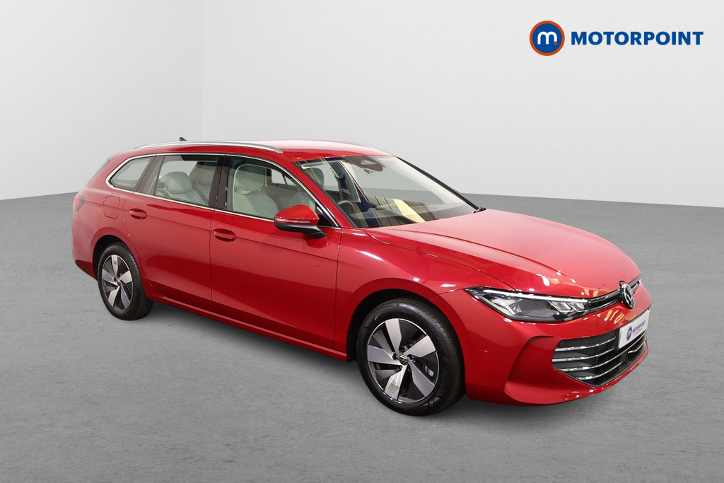 Volkswagen Passat Life Automatic Petrol Plug-In Hybrid Estate - Stock Number (1573295) - Drivers side front corner