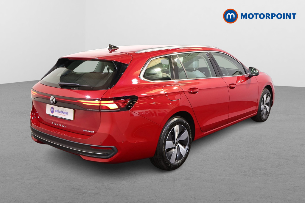 Volkswagen Passat Life Automatic Petrol Plug-In Hybrid Estate - Stock Number (1573295) - Drivers side rear corner