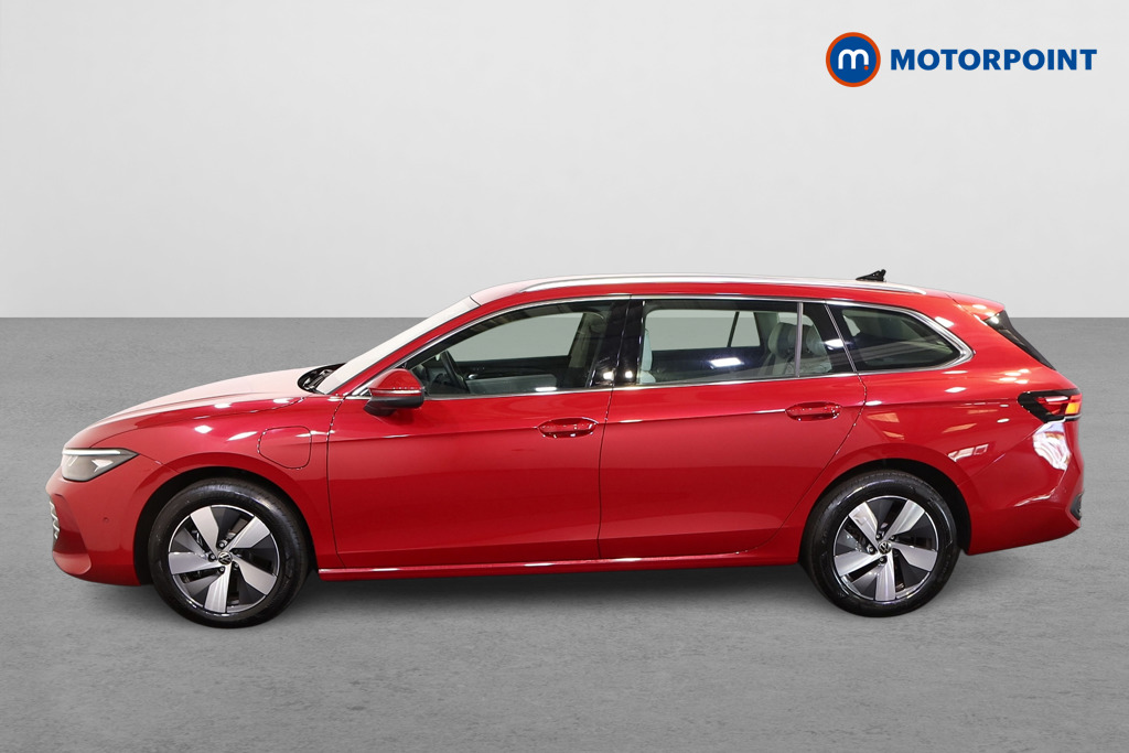 Volkswagen Passat Life Automatic Petrol Plug-In Hybrid Estate - Stock Number (1573295) - Passenger side