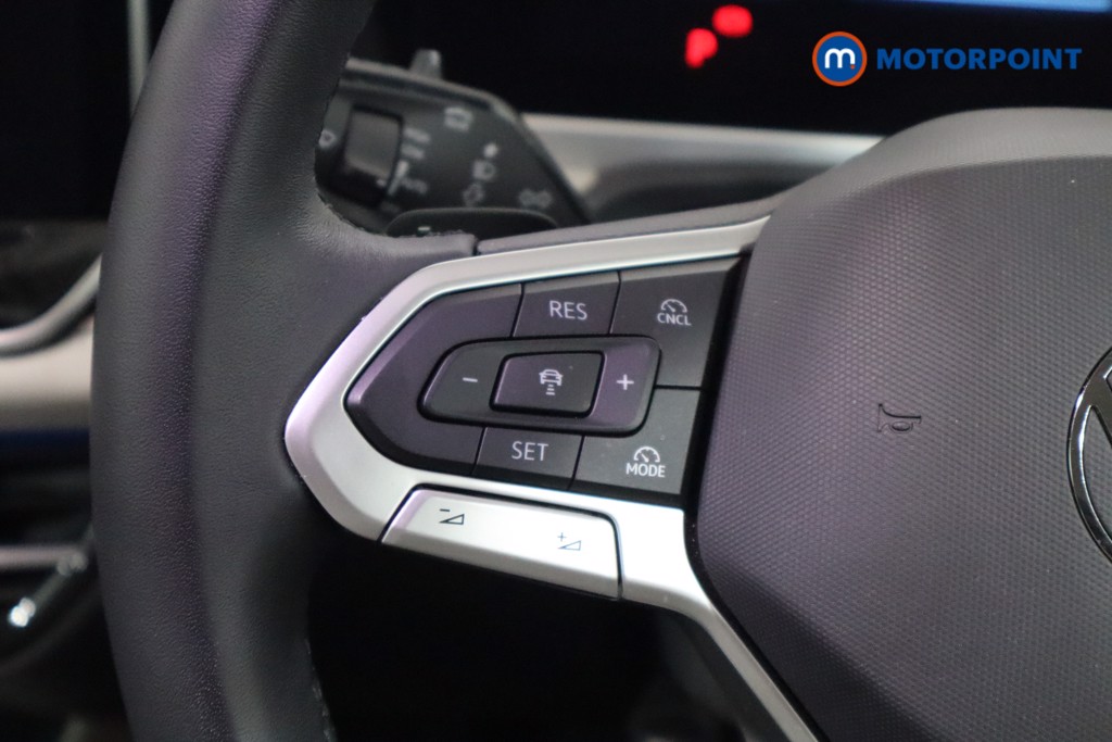 Volkswagen Passat Life Automatic Petrol Plug-In Hybrid Estate - Stock Number (1573326) - 7th supplementary image