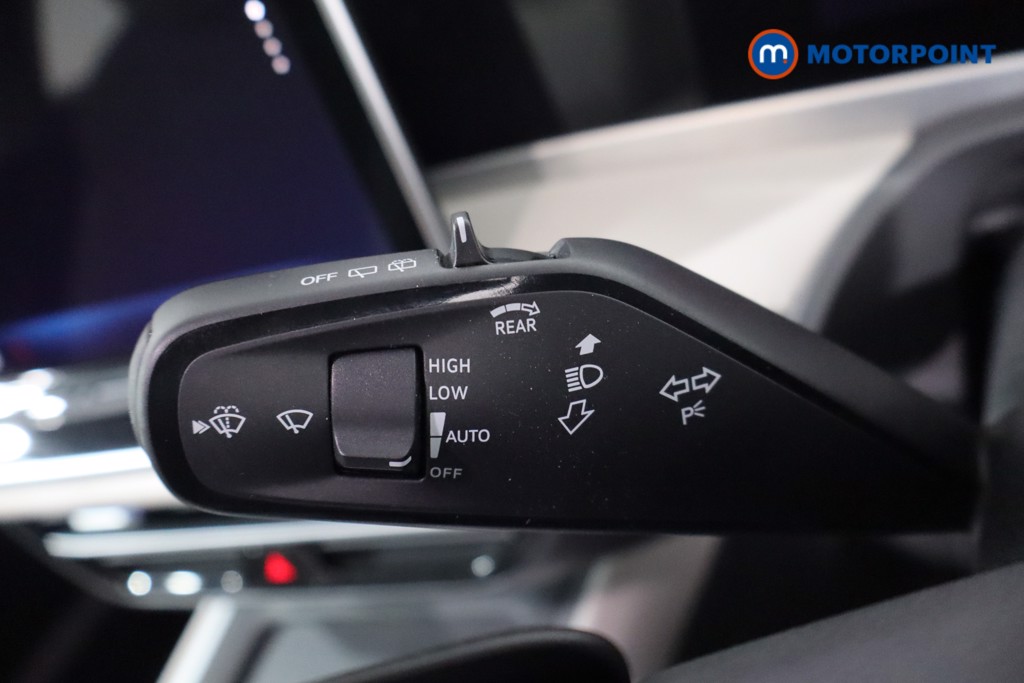 Volkswagen Passat Life Automatic Petrol Plug-In Hybrid Estate - Stock Number (1573326) - 16th supplementary image