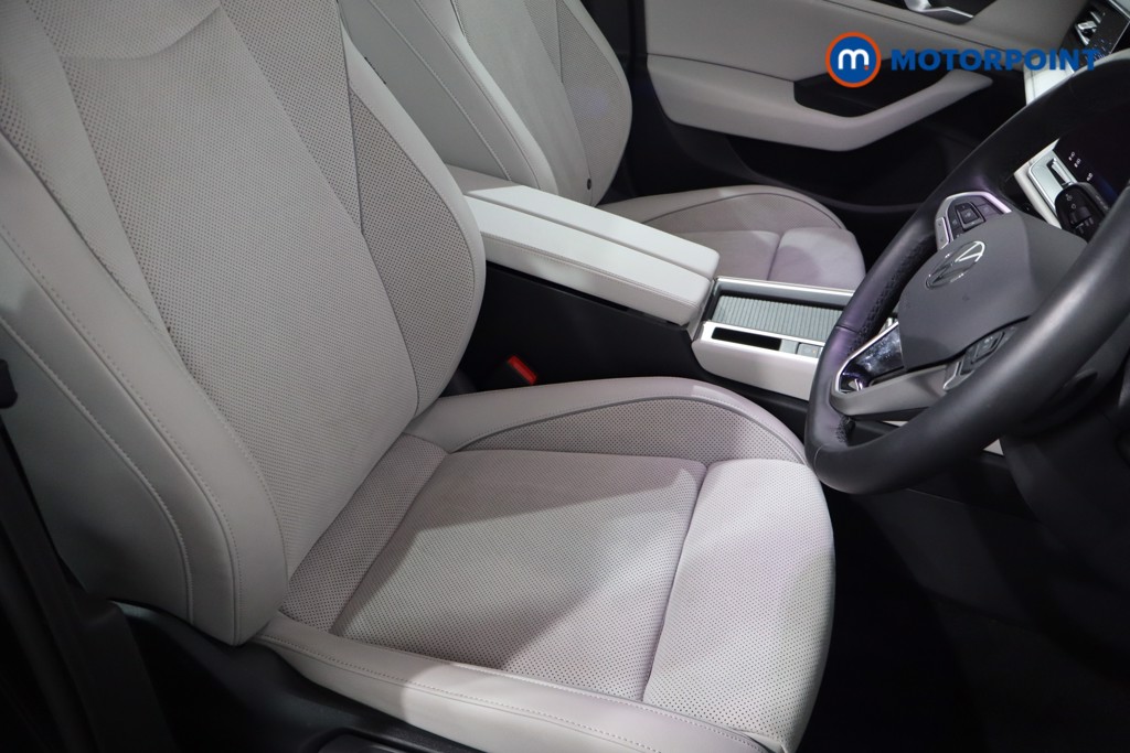 Volkswagen Passat Life Automatic Petrol Plug-In Hybrid Estate - Stock Number (1573326) - 25th supplementary image
