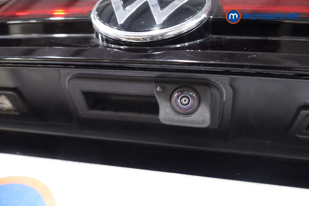 Volkswagen Passat Life Automatic Petrol Plug-In Hybrid Estate - Stock Number (1573326) - 36th supplementary image