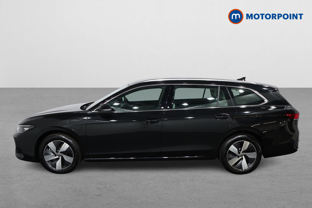 Volkswagen Passat Life Automatic Petrol Plug-In Hybrid Estate - Stock Number (1573326) - Passenger side