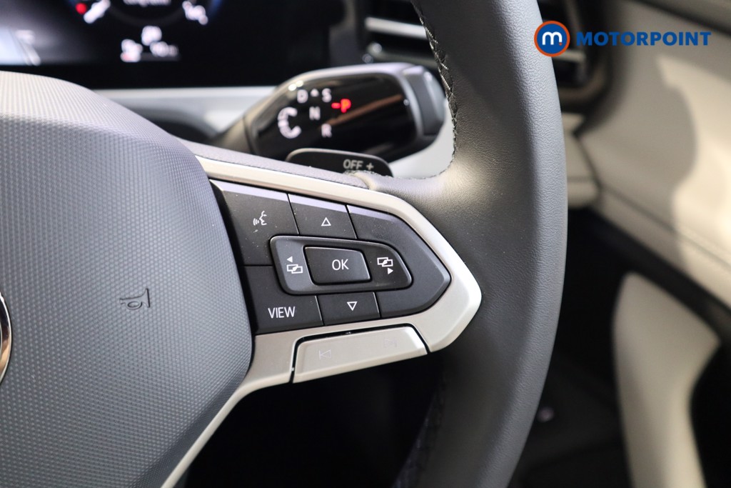 Volkswagen Passat Life Automatic Petrol Plug-In Hybrid Estate - Stock Number (1573342) - 4th supplementary image