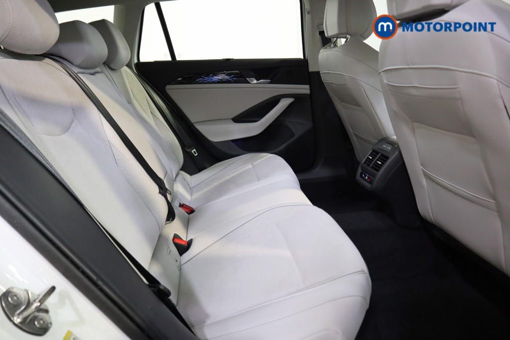 Volkswagen Passat Life Automatic Petrol Plug-In Hybrid Estate - Stock Number (1573342) - 13th supplementary image