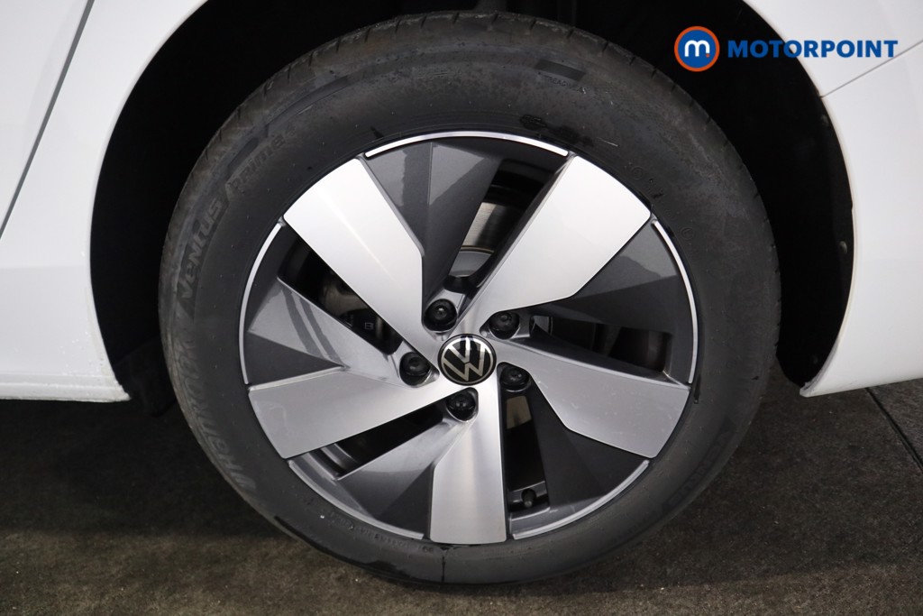 Volkswagen Passat Life Automatic Petrol Plug-In Hybrid Estate - Stock Number (1573342) - 19th supplementary image