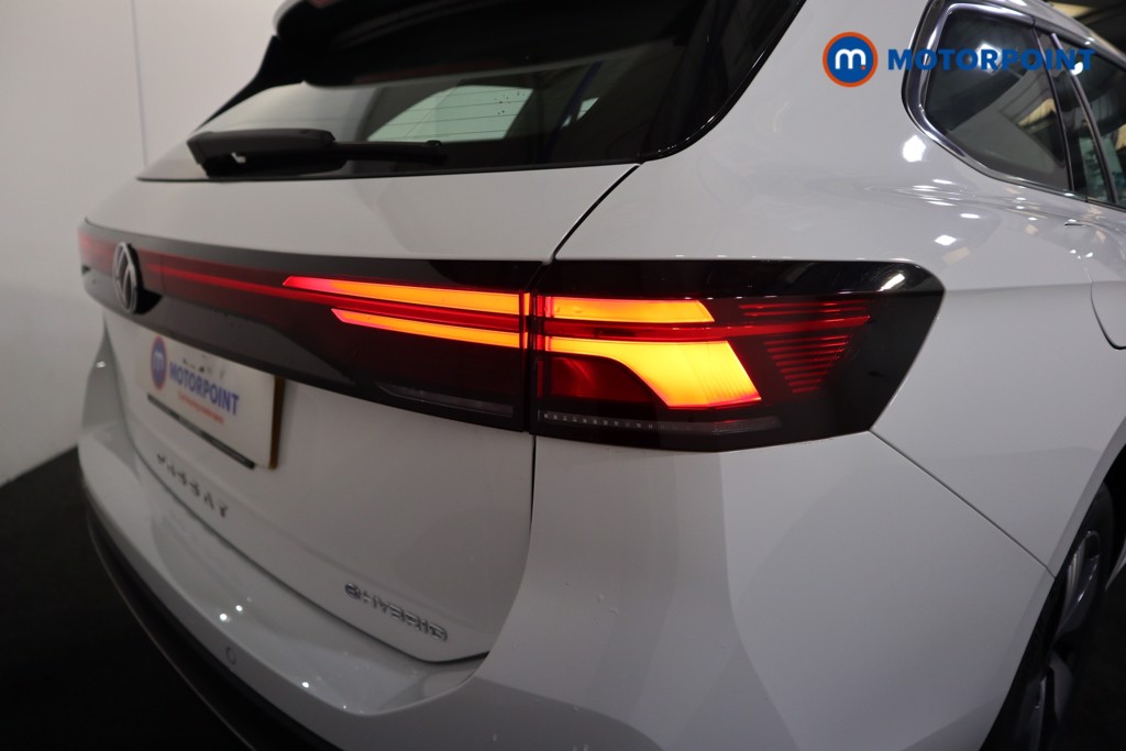 Volkswagen Passat Life Automatic Petrol Plug-In Hybrid Estate - Stock Number (1573342) - 23rd supplementary image