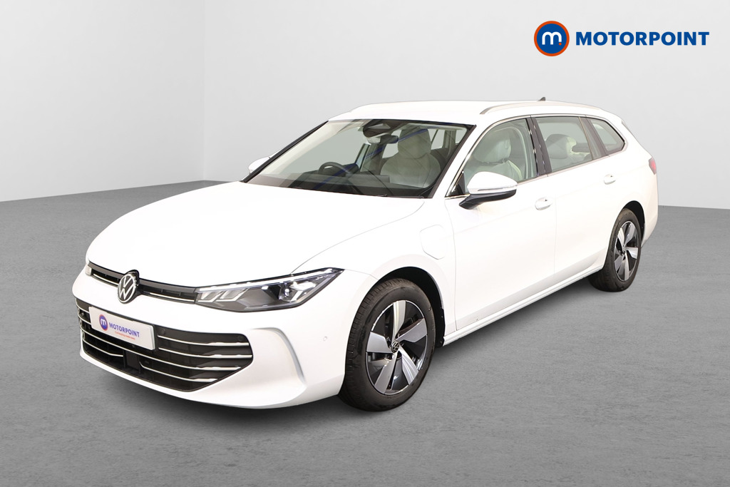 Volkswagen Passat Life Automatic Petrol Plug-In Hybrid Estate - Stock Number (1573342) - Passenger side front corner