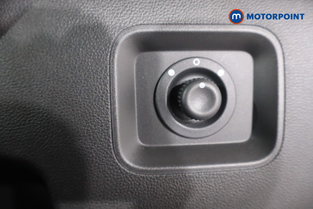 Dacia Duster Comfort Manual Petrol SUV - Stock Number (1573636) - 21st supplementary image