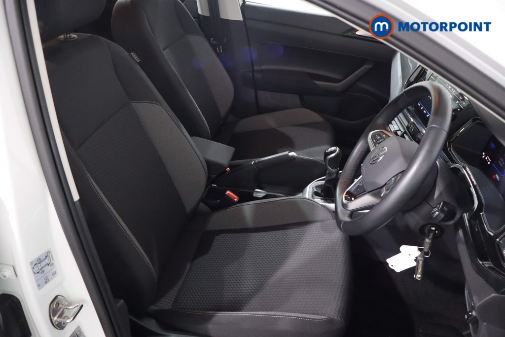 Volkswagen Polo Life Manual Petrol Hatchback - Stock Number (1573877) - 4th supplementary image