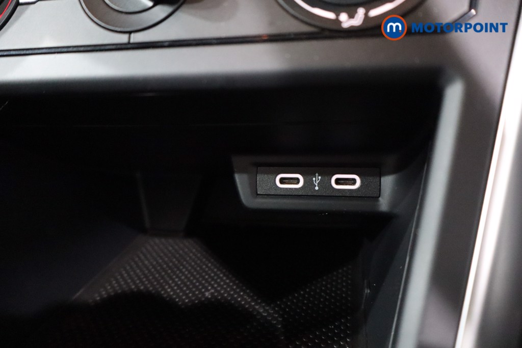 Volkswagen Polo Life Manual Petrol Hatchback - Stock Number (1573877) - 14th supplementary image