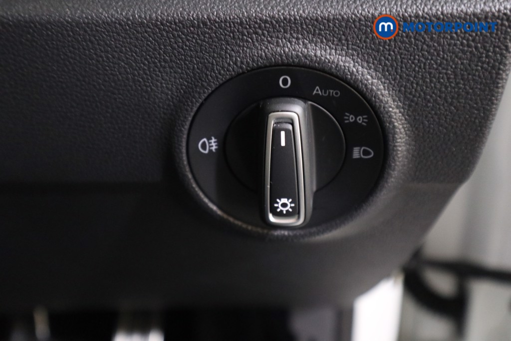 Volkswagen T-Roc R-Line Automatic Petrol SUV - Stock Number (1574023) - 9th supplementary image