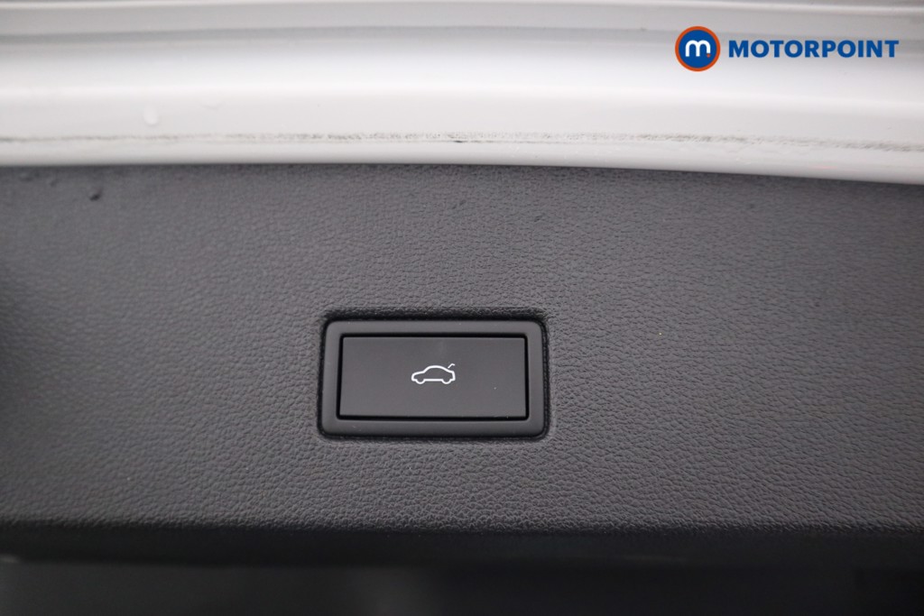 Volkswagen T-Roc R-Line Automatic Petrol SUV - Stock Number (1574023) - 16th supplementary image