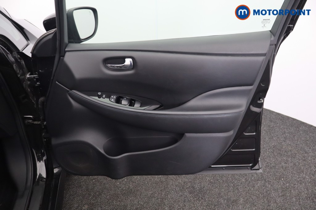 Nissan Leaf N-Connecta Automatic Electric Hatchback - Stock Number (1544365) - 11th supplementary image