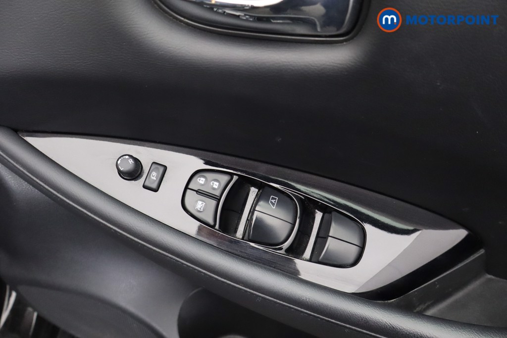Nissan Leaf N-Connecta Automatic Electric Hatchback - Stock Number (1544365) - 12th supplementary image