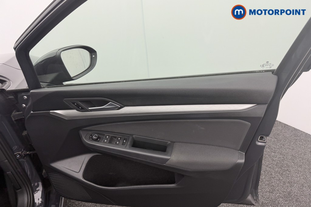 Volkswagen Golf Life Manual Petrol Hatchback - Stock Number (1563403) - 8th supplementary image