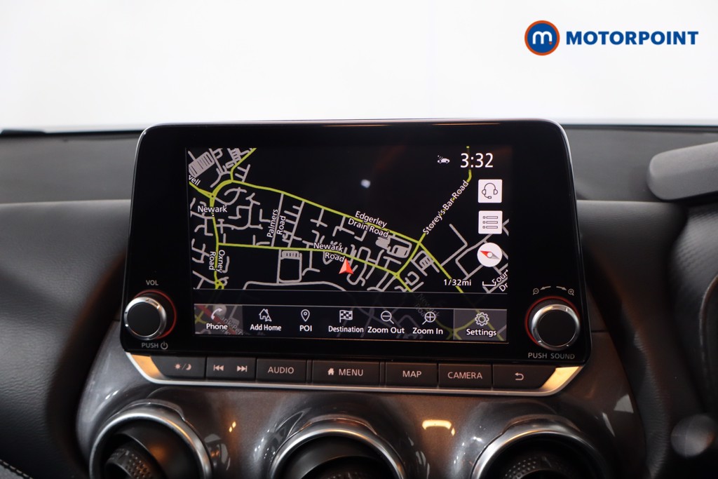 Nissan Juke N-Connecta Manual Petrol SUV - Stock Number (1566143) - 2nd supplementary image