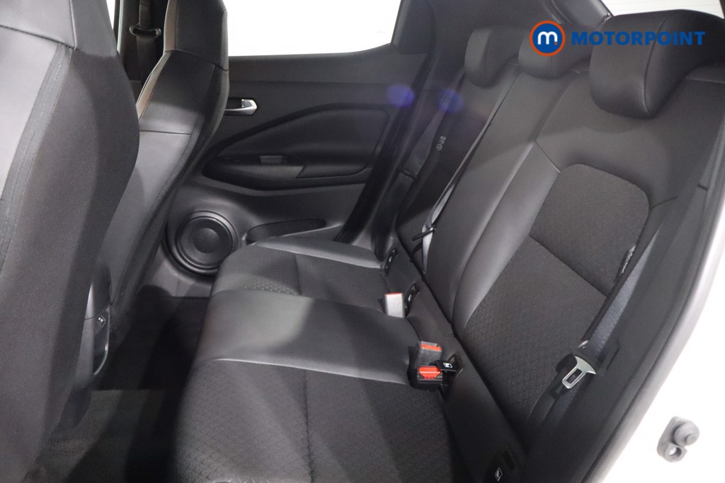 Nissan Juke N-Connecta Manual Petrol SUV - Stock Number (1566143) - 5th supplementary image