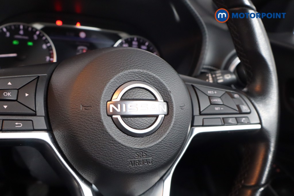 Nissan Juke N-Connecta Manual Petrol SUV - Stock Number (1566143) - 8th supplementary image