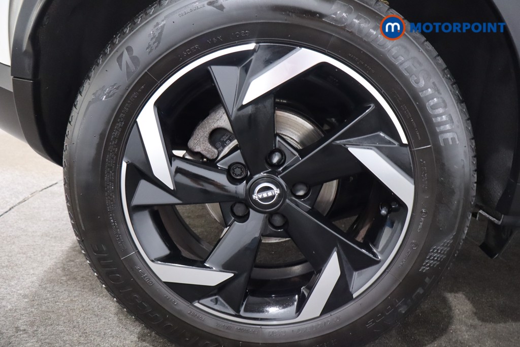 Nissan Juke N-Connecta Manual Petrol SUV - Stock Number (1566143) - 10th supplementary image