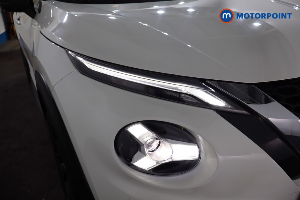 Nissan Juke N-Connecta Manual Petrol SUV - Stock Number (1566143) - 23rd supplementary image