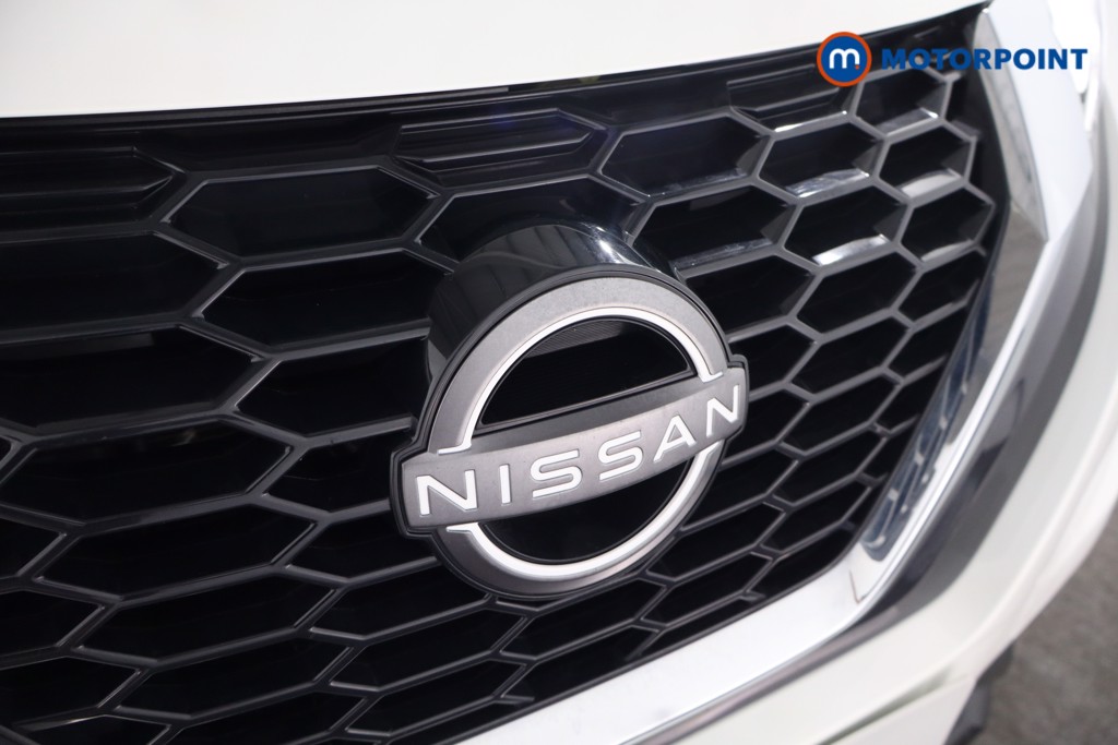 Nissan Juke N-Connecta Manual Petrol SUV - Stock Number (1566143) - 24th supplementary image